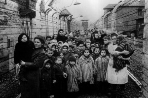 Schaf Auschwitzbezoek van euthanasiegroep meteen af”