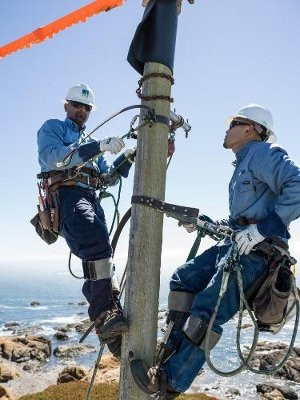 PG&E linemen play a critical role in delivering safe and reliable ...