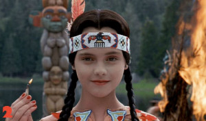 FSF #13 – THANKSGIVING: HOW TO SURVIVE AN AWKWARD FAMILY GATHERING