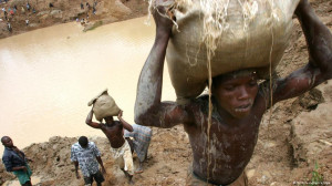 Sierra Leone diamond miners toil to get rich