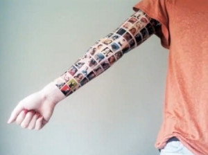 Facebook-Tattoo: alle 152 Freunde auf dem Arm (Video)