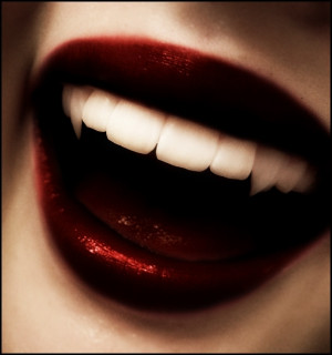 Vampire-fangs-vampires-7195151-597-637.jpg