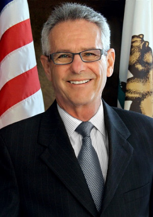 Alan Lowenthal Pictures