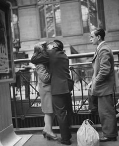 Sailor Fred McDow kissing his girlfriend Ethel Huseland goodbye in ...