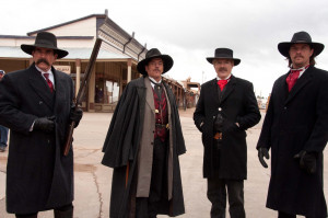 150211arizonaDoc Hollidat and the Eary brothers wait for their daily ...