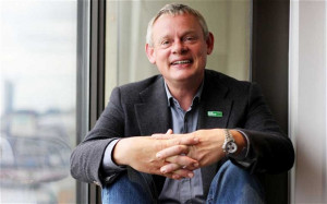 martin clunes is turning a blind eye to the doc martin stalker who ...