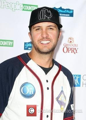 picture luke bryan the annual city of hope celebrity softball