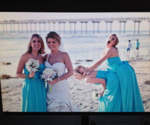 My sister cant even take a normal wedding photo…