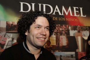Gustavo Dudamel Será Premiado Por La Asociación Women Together ...