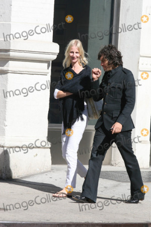 Vincent Gallo Picture NYC 091106EXCLUSIVE Vincent Gallo and