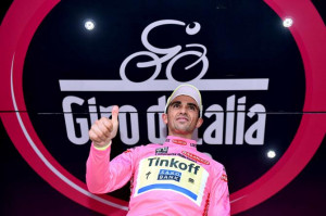 Alberto Contador (Tinkoff-Saxo) gives thumbs up to the crowd in the ...