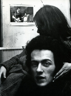 Joe Strummer and Paloma Romero photographed by Julian Yewdall, 1976.