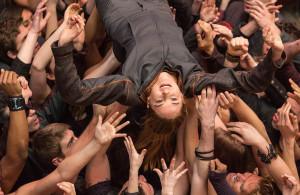 SDCC | ‘Divergent’ Trailer and Panel Thrill Hall H Crowd With ...