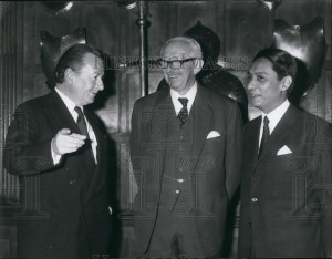 about 1969 Press Photo Julian Amery Lord Salisbury Nguyen Xuan Phong