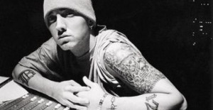 piace eminem lui scrive bene bob dylan there is this guy eminem he has ...