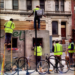 Some Construction Workers Attempted Protect The Manhattan Graffiti