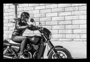 women riding motorcycles harley davidson