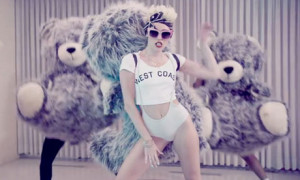 Did Miley Cyrus channel ‘Molly’ on the video for We Can’t Stop ...