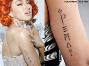 On the back of her right arm Neon Hitch has a tattoo of her sister's ...