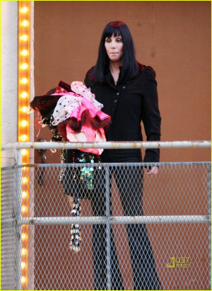 Cher Lends her Expertise to Burlesque!