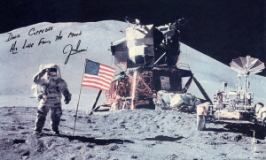 JamesIrwin-Apollo15-autograph-crop