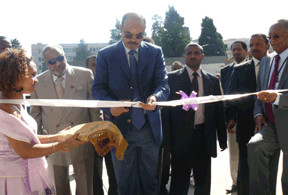 PM Meles inaugurating the Cardiac Centre