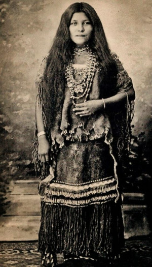 Apache Native American Women