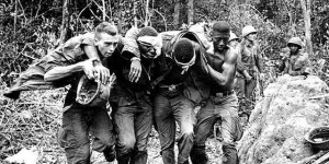 Soldados norteamericanos heridos en la Guerra de Vietnam.