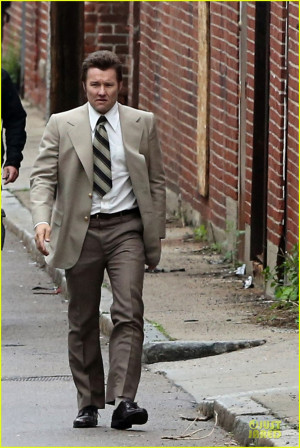 Joel Edgerton Looks Like a Serious FBI Agent for 'Black Mass'!