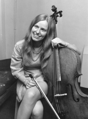 Obtained from a- Jacqueline Du Pré and the Elgar Cello Concerto video ...