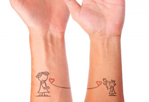 18 Cute Matching Mother And Daughter Tattoo Ideas picture