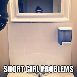 Funny Short Girls Problem Selfie Mirror Comment Picture 540x540