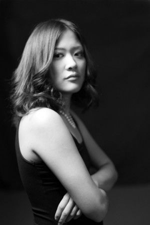 돼지우리서 셀프 누드 사진 … 벗으면 더 보편적이 ...