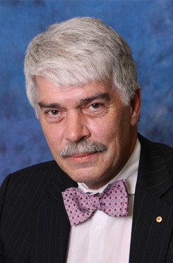 Roger Wilkins Pictures