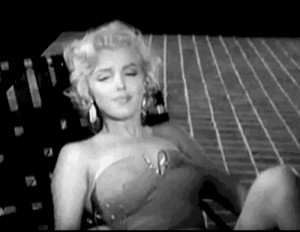 Marilyn Gifs. on We Heart It. http://weheartit.com/entry/42740289/via ...