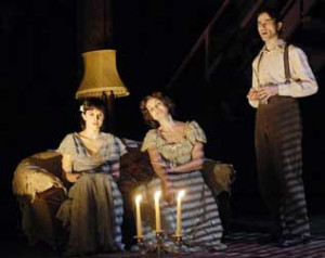 ... williams play the glass menagerie is the mother of tom and laura