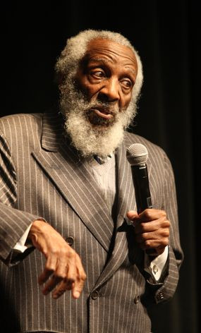 Dick Gregory speaks on civil issues at CMU