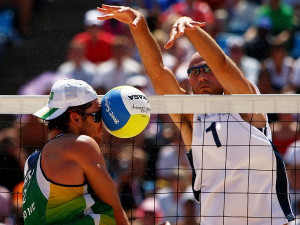 MENS BEACH VOLLEYBALL FUN - STUFF BLOCK IN YOUR FACE!