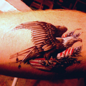 Patriotic eagle & flag temporary tattoo, perfect for 4th of July $0.77