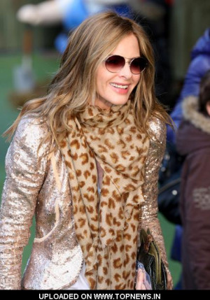 ... Pictures keanu reeves arrives at the ivy with trinny woodall celebrity