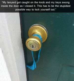 funny-picture-lock-out-stupid-way
