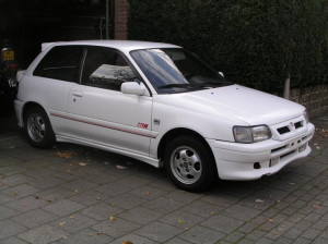 Toyota Starlet Red Back...