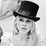 Sarah Sanguin Carter (Maggie): twitter.com/# !/sanguin_carter