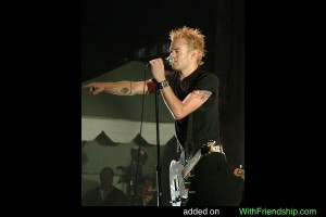 Deryck whibley canadian singer - Deryck Whibley concert
