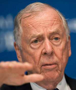 BP Capitol foundrer T. Boone Pickens speaks during a debate on US ...