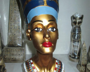 Egyptian goddess ROYALTY queen NEFE RTITI bust 11