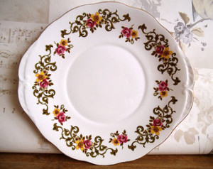 Vintage Floral Queen Anne Bone Chin a Cake Plate ...