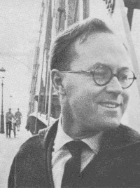 Michael Flanders Pictures