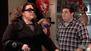 SNL: Melissa McCarthy’s Monologue Turns into Kung Fu Fight (Video)