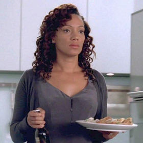 Diane Broyles/Instance